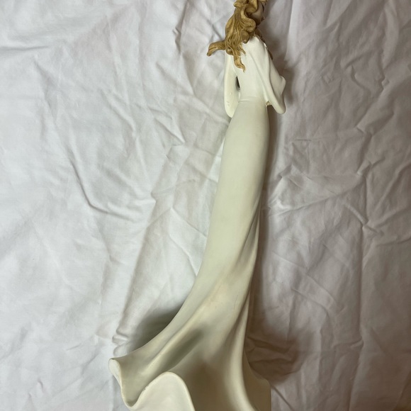 Mother And Child Unconditional Love Porcelain Statue By Daniel Steiger - Picture 3 of 9